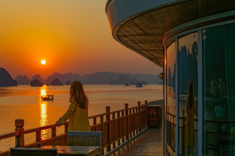 Heritage Line Ylang Cruise - Halong Bay & Lan Ha Bay Ha Long Eksteriør billede